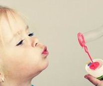 女性子宫肌瘤在株洲市妇幼保健院做三代试管预算八万块够不够？